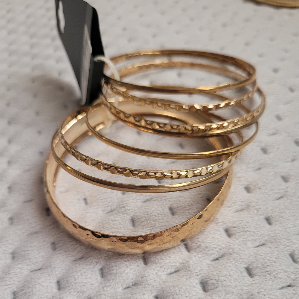 Gold Bangle Set - Picture 3 of 3
